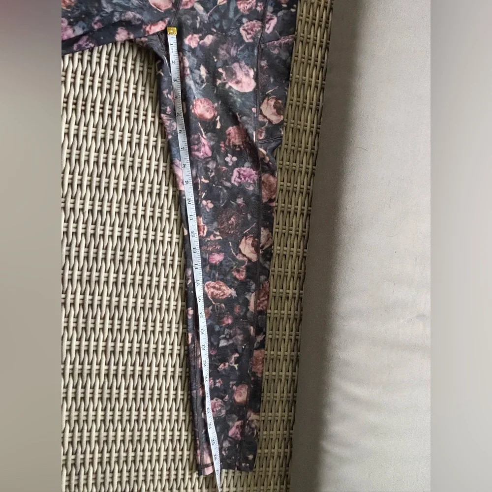 Lululemon Speed Up Tight Leggings 6 athleisure workout yoga travel‎ layered